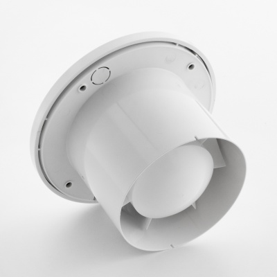 Вытяжной вентилятор Europlast EA100 (стандарт)