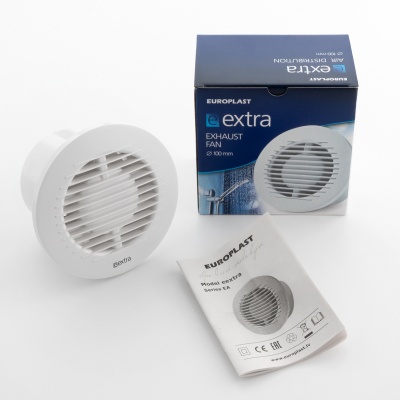 Вытяжной вентилятор Europlast EA100 (стандарт)